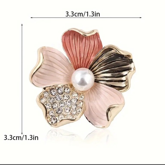 NEWT VINTAGE Elegant Floral Pearl Brooch. - Picture 11 of 11